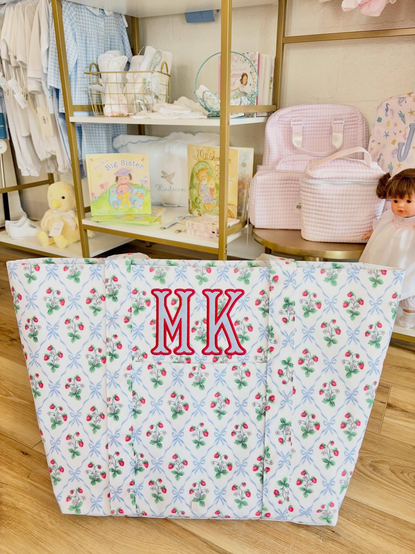 TRVL XL Berry Nice Tote- 2 Applique Initials