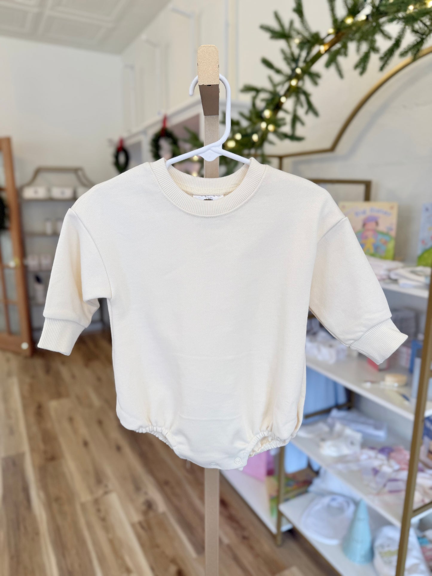 Cream Sweatshirt Bubble