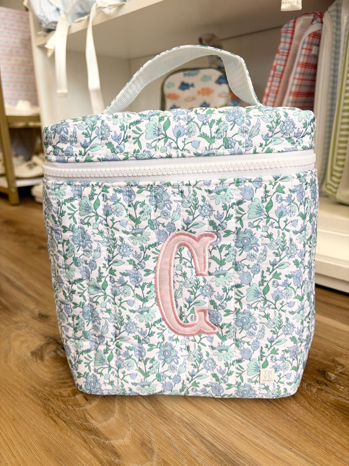 TRVL Hamptons Floral Quilted Insulated Bag- Single Initial Pink Applique