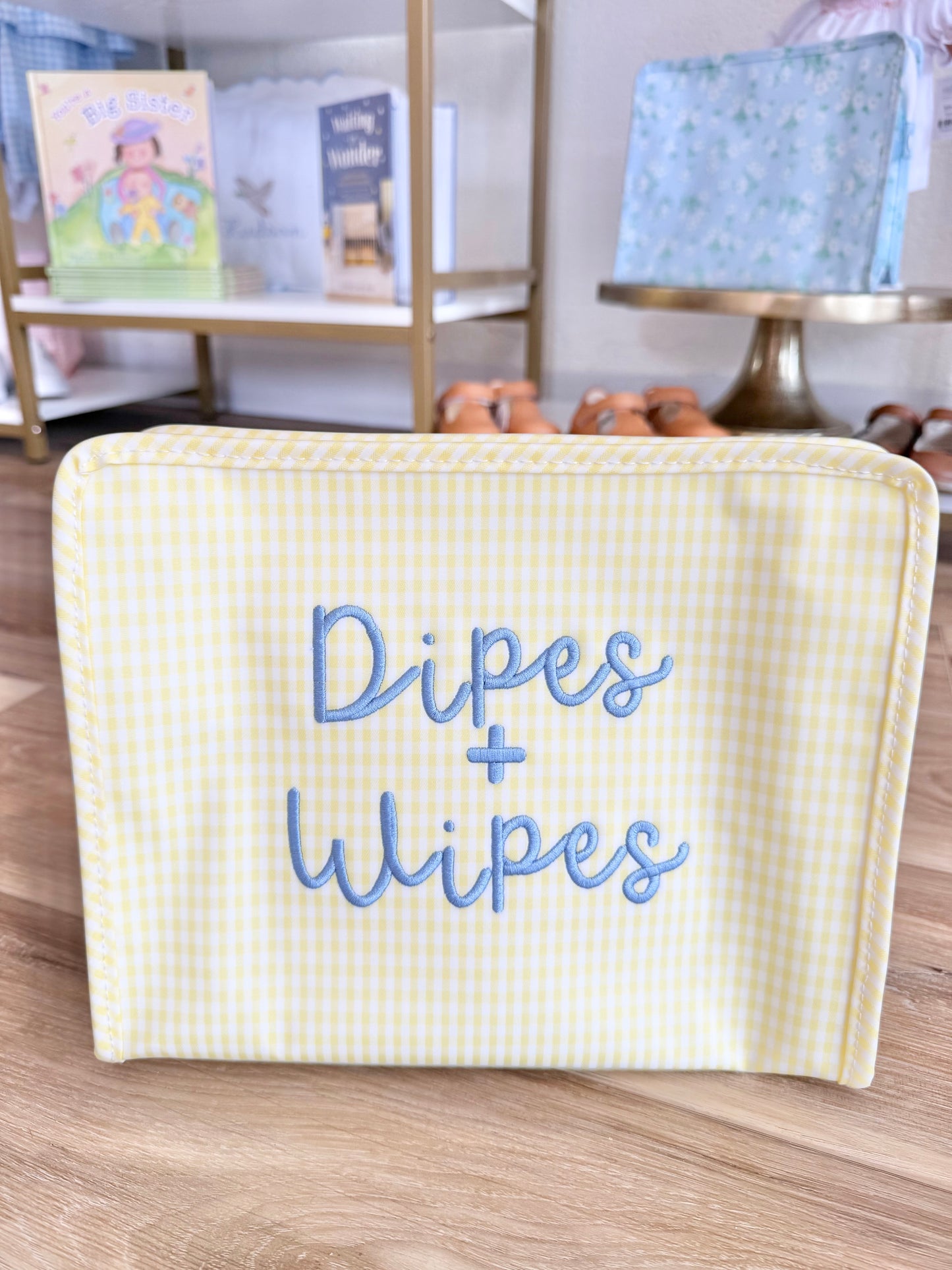 TRVL Buttercup Large Roadie- Dipes + Wipes